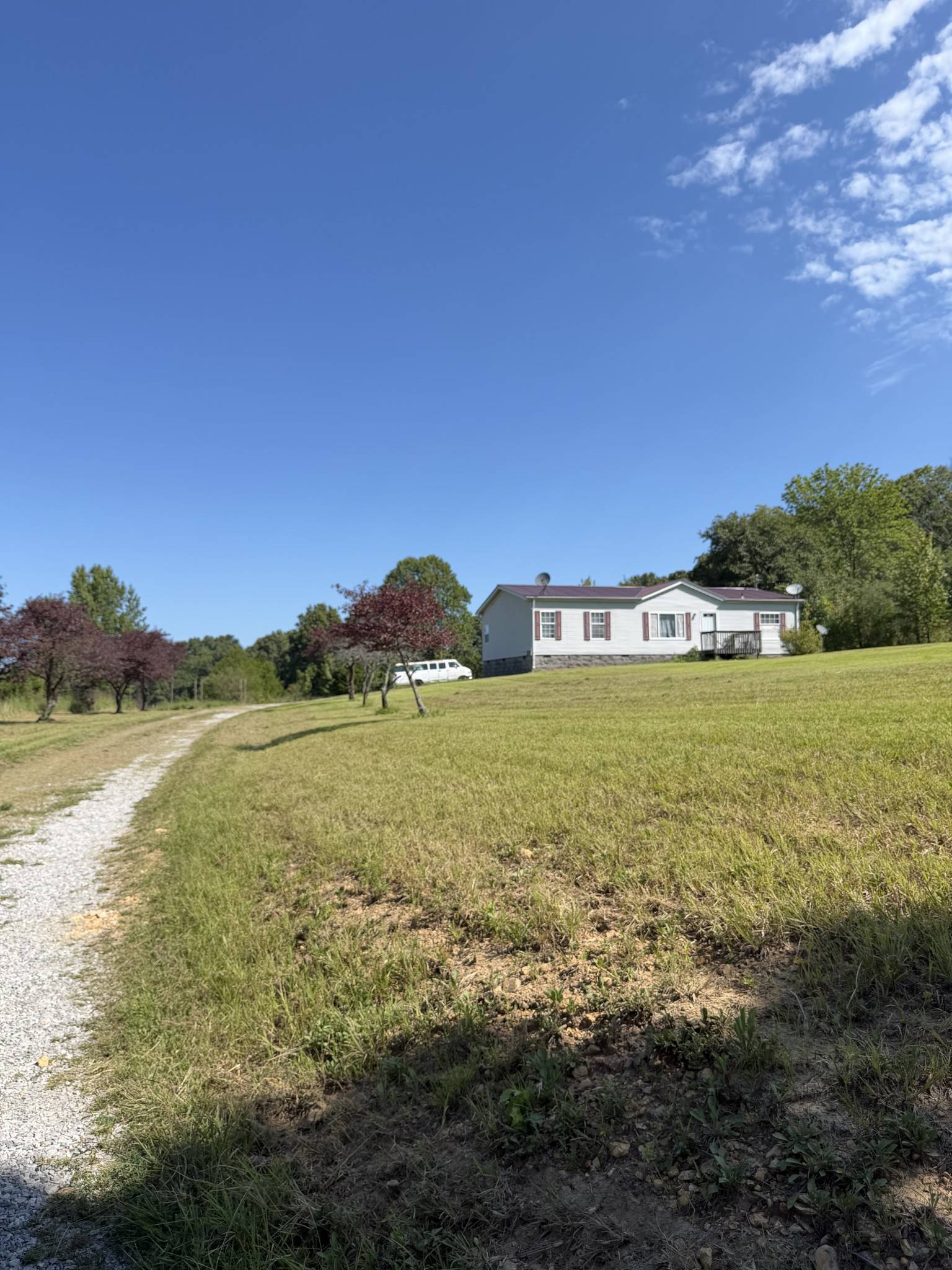 1051 Old Stage Rd, Dickson, TN 37055