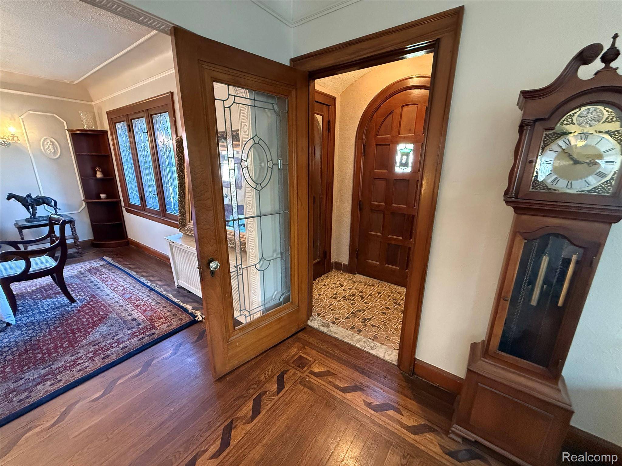 1305 Bedford RD, Grosse Pointe Park, MI 48230