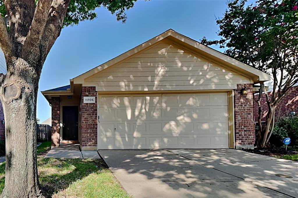 11705 Cottontail Drive, Fort Worth, TX 76244