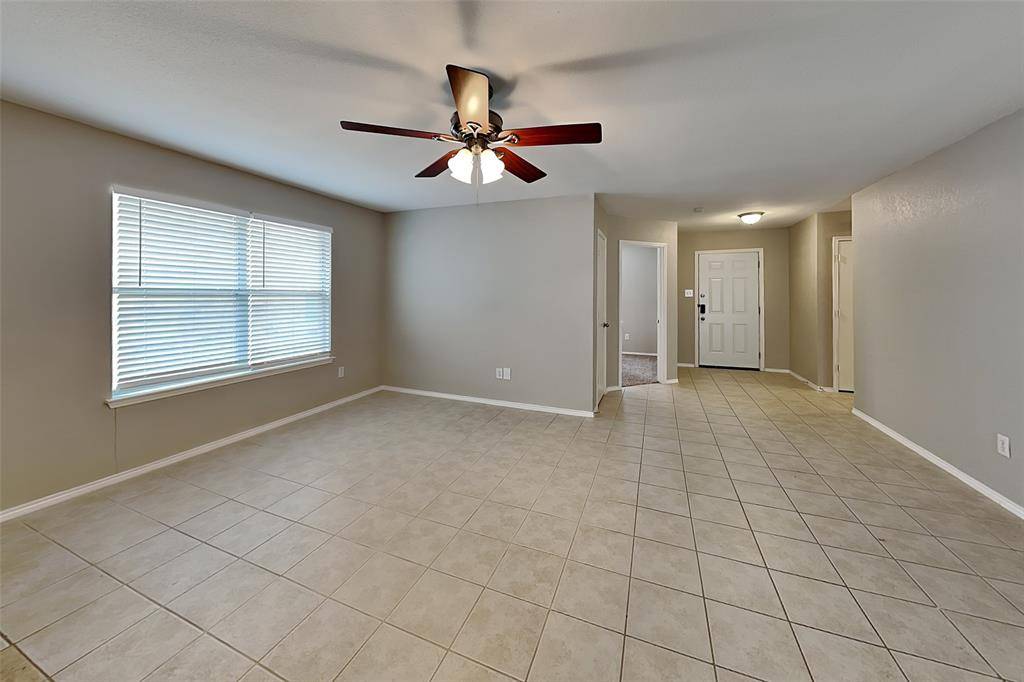 5732 Mountain Stream Trail, Fort Worth, TX 76244