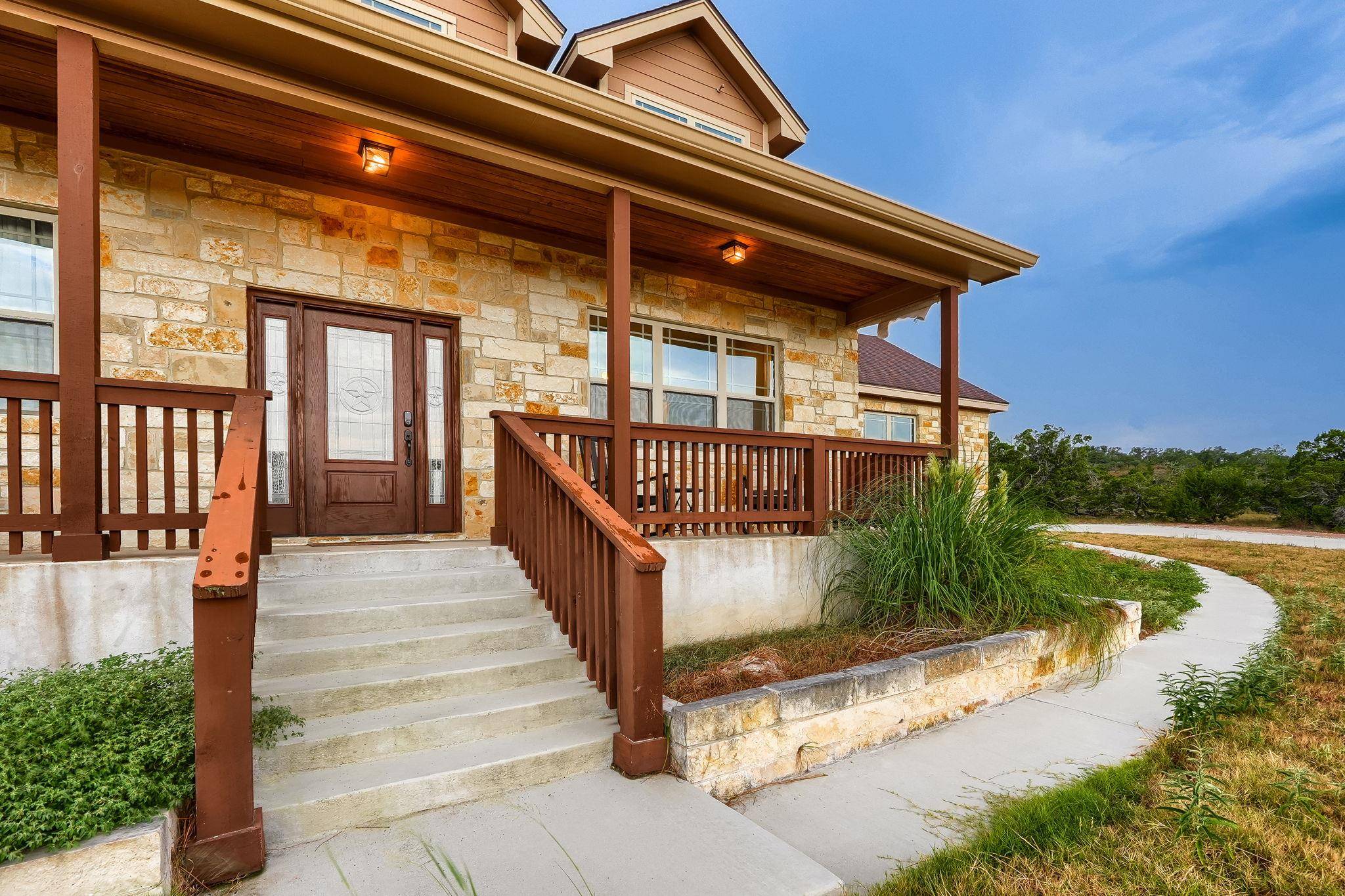441 Eagle LN, Fischer, TX 78623