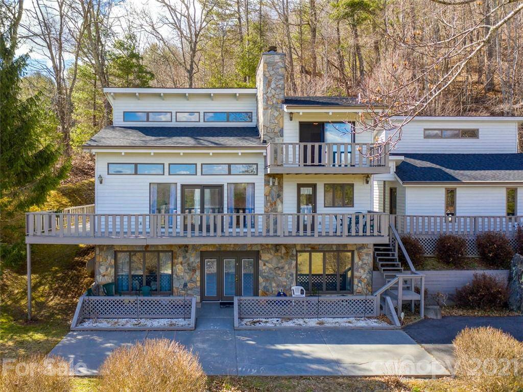 343 Mountain View RD, Burnsville, NC 28714
