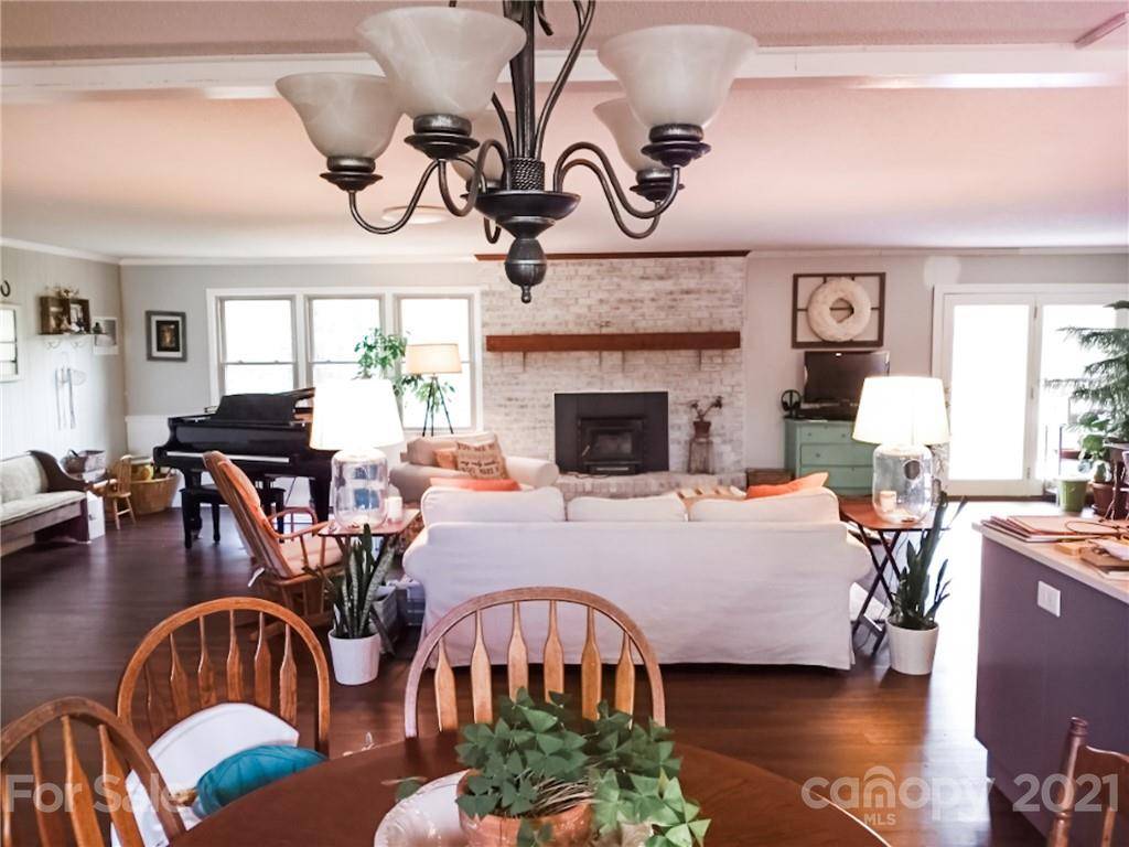 27297 Hedge RD, Albemarle, NC 28001