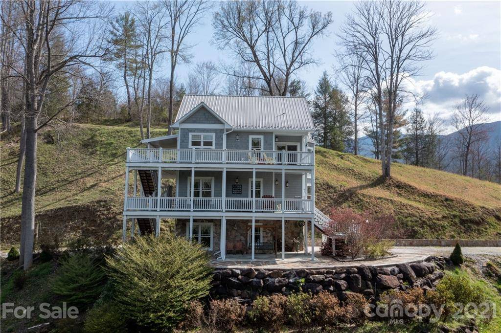 342 Big Rock Creek DR, Bakersville, NC 28705