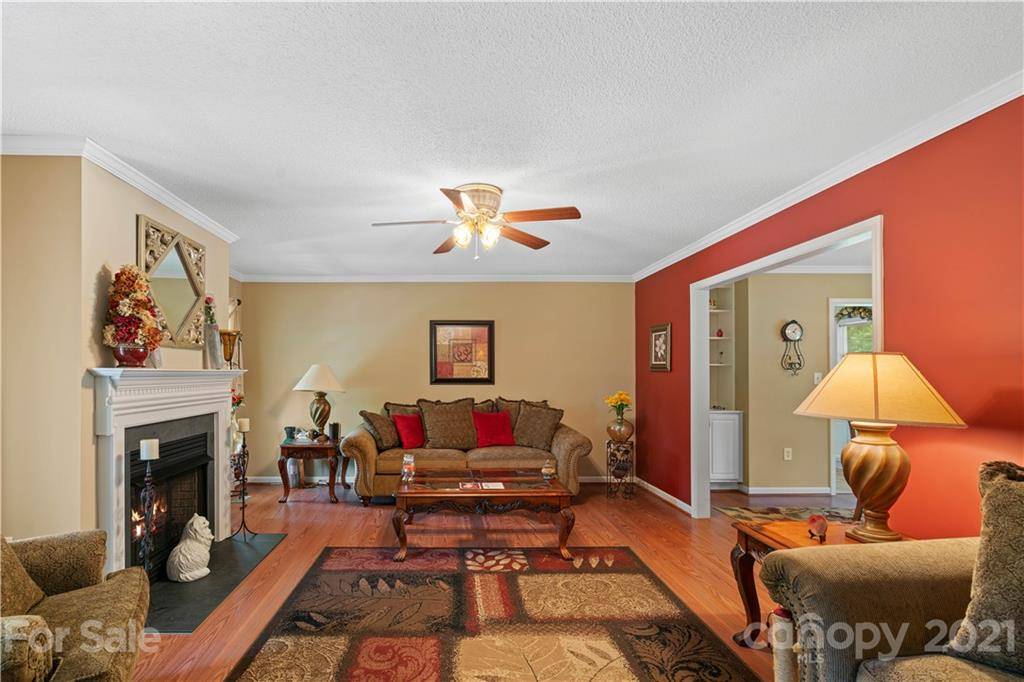 2960 Cabin Creek DR, Catawba, NC 28609