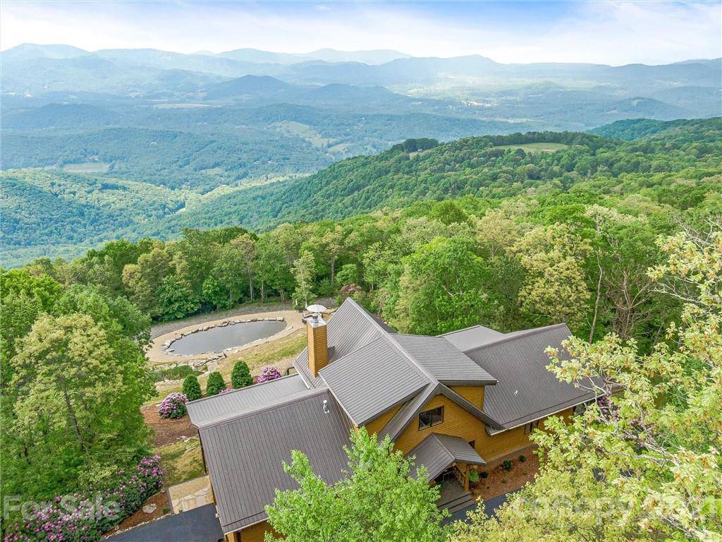 630 Flat Top Mountain RD, Fairview, NC 28730