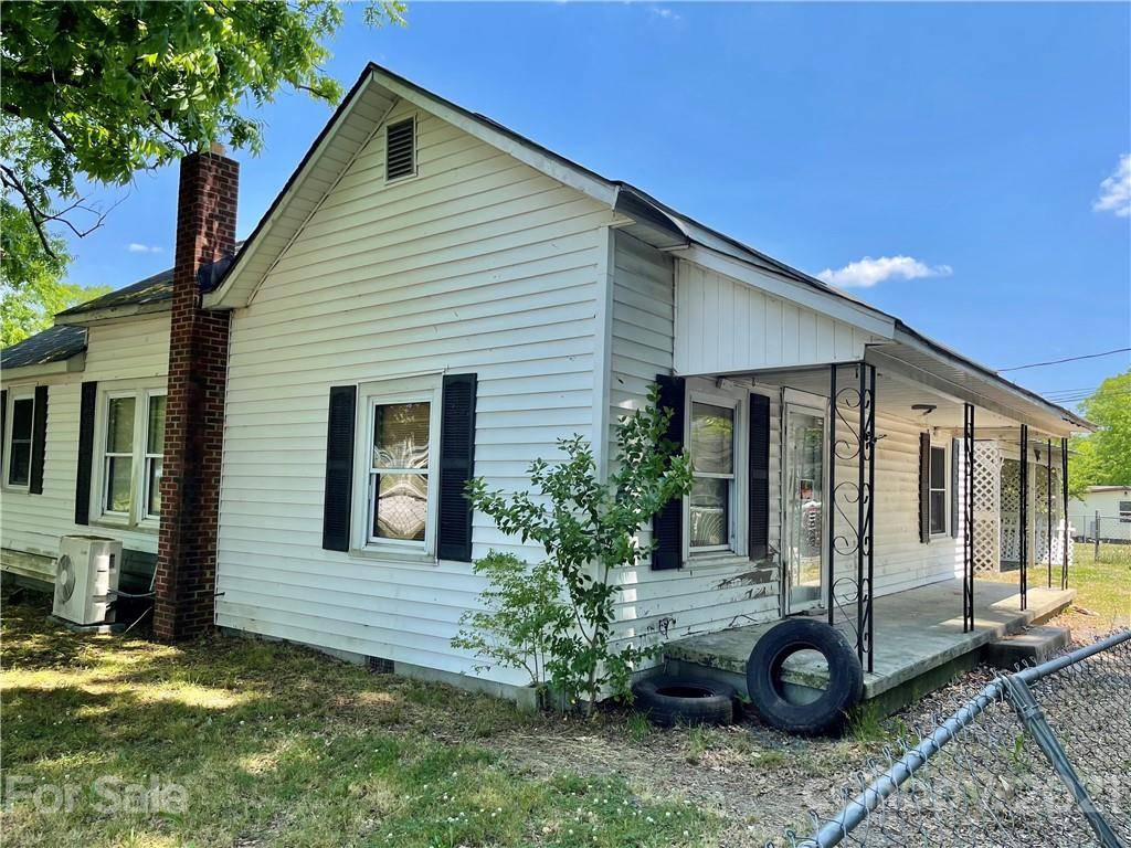 107 Nichols ST, Chester, SC 29706