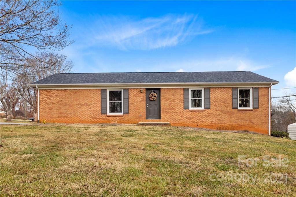 1576 Eastover DR NW, Conover, NC 28613