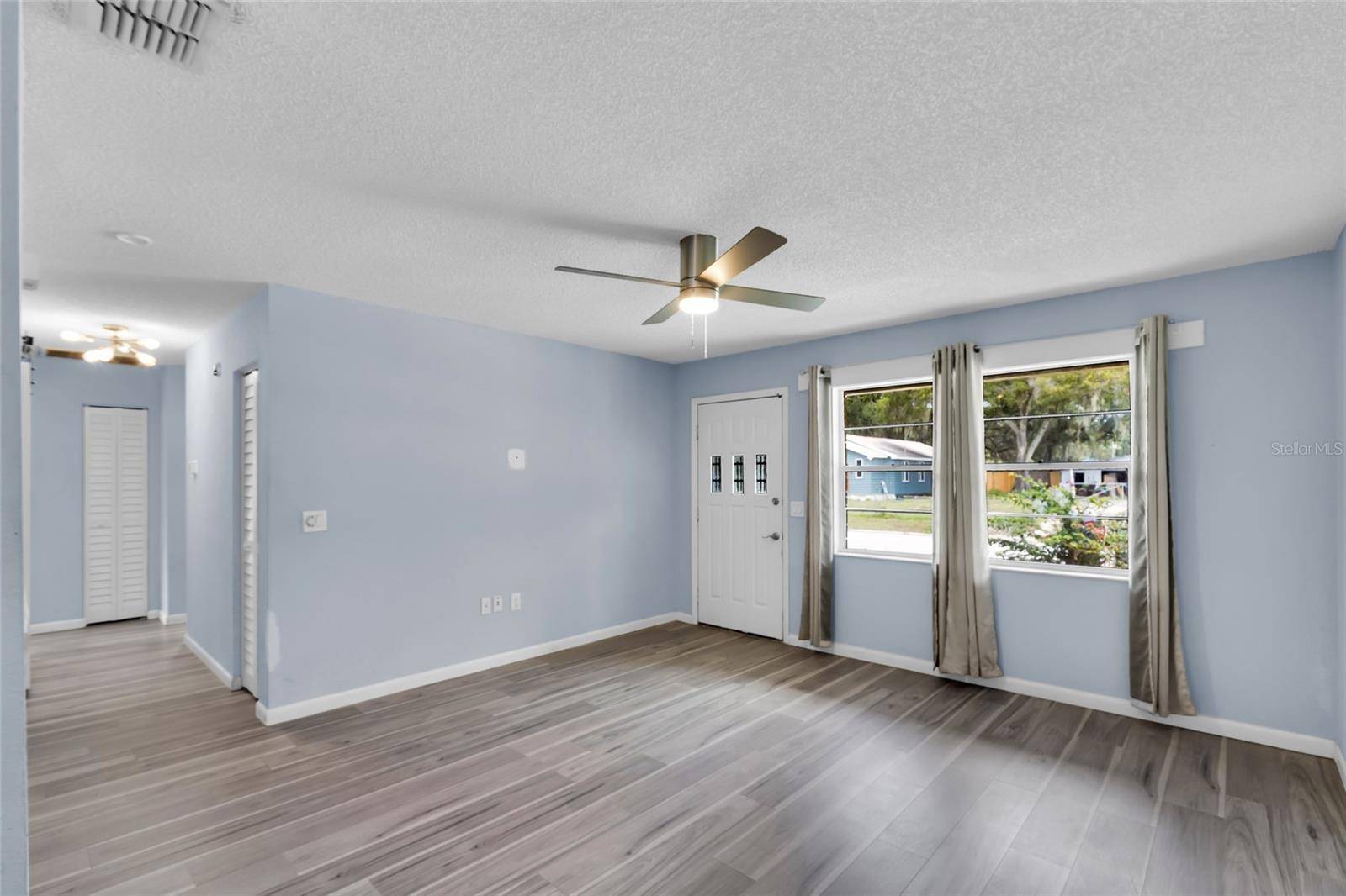 207 ELAINE DR, Auburndale, FL 33823