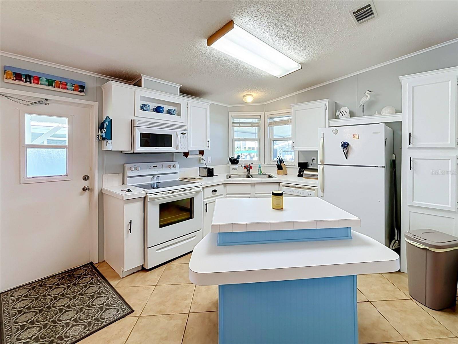 354 GRACIE AVE N, Frostproof, FL 33843
