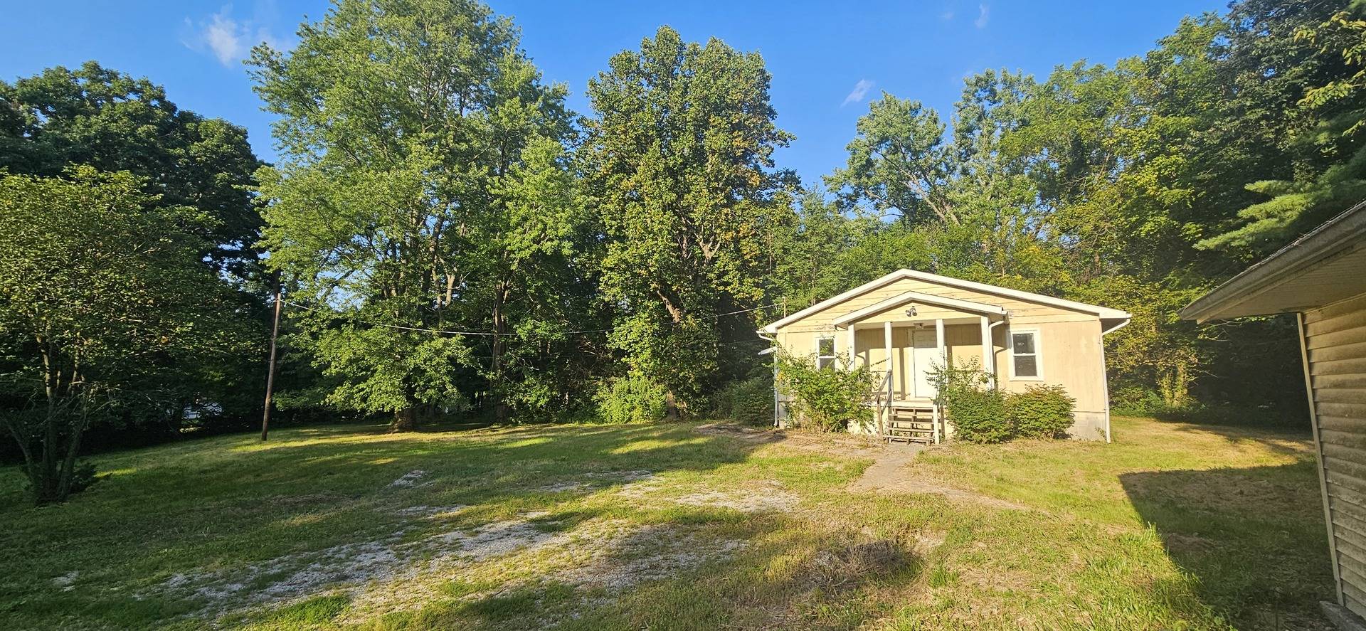 240 Raccoon Valley RD, Makanda, IL 62958