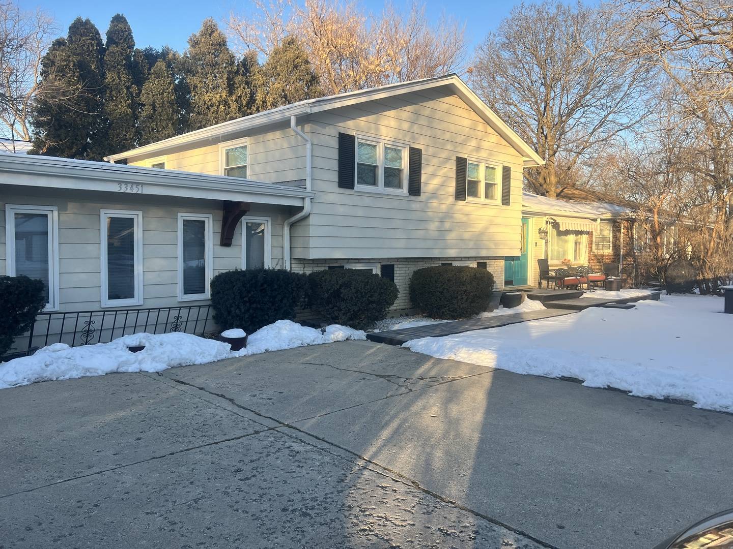 33451 N Sears BLVD, Grayslake, IL 60030