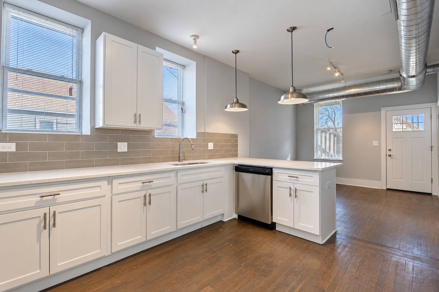 2117 W 18th ST #2R, Chicago, IL 60608