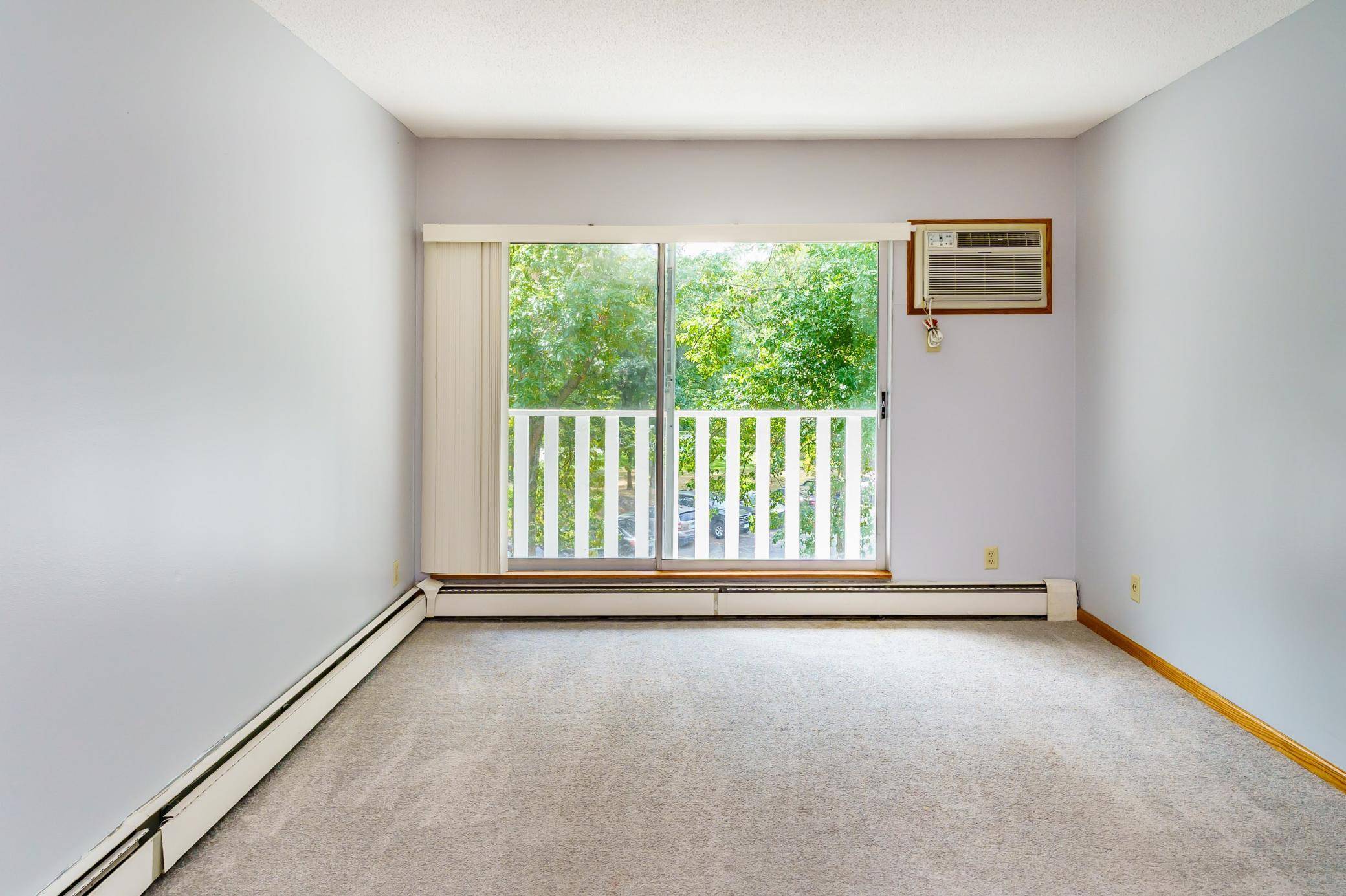 1601 N Innsbruck DR #373NE, Fridley, MN 55432