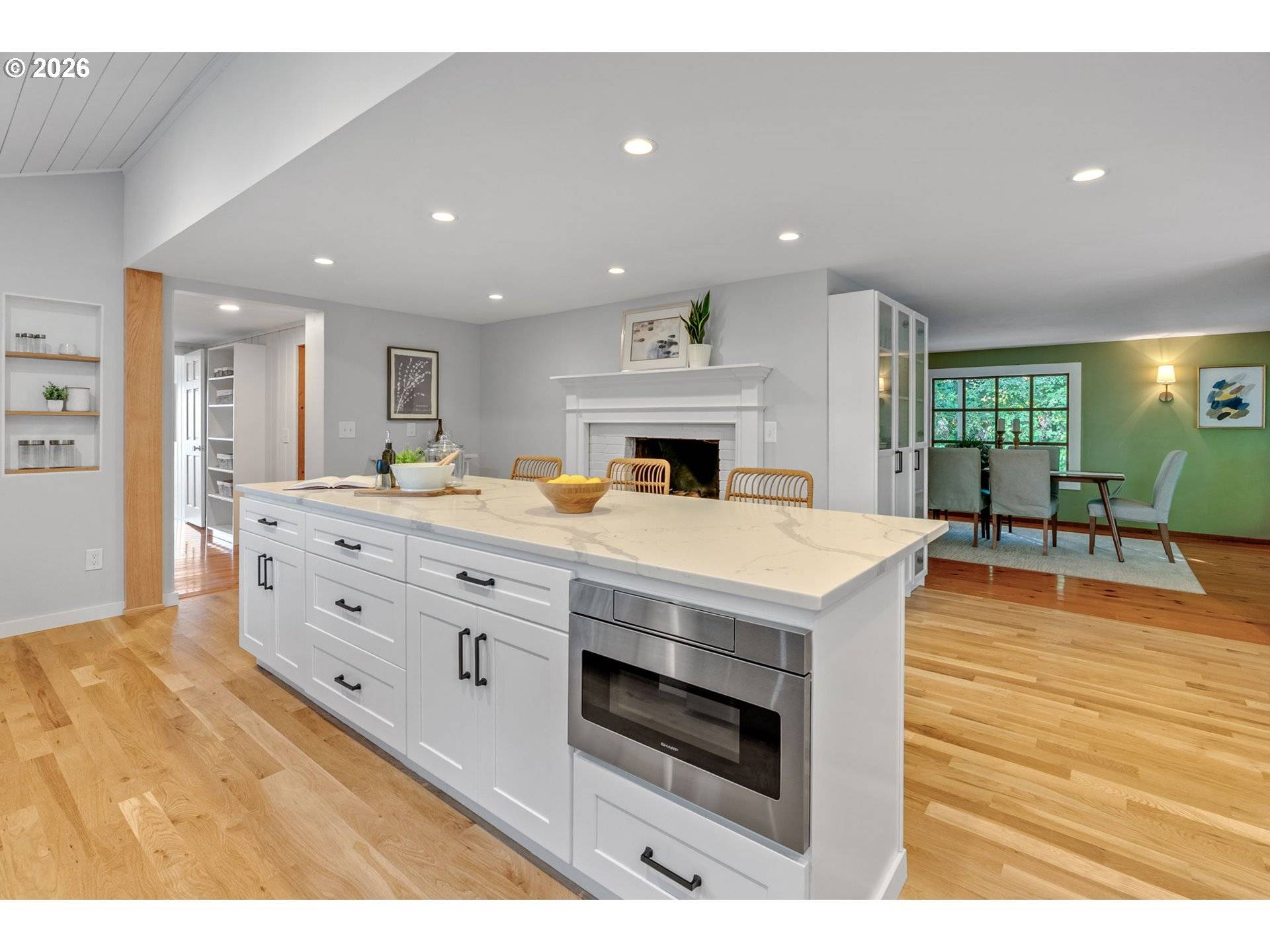 2300 CHILDS RD, Lake Oswego, OR 97034