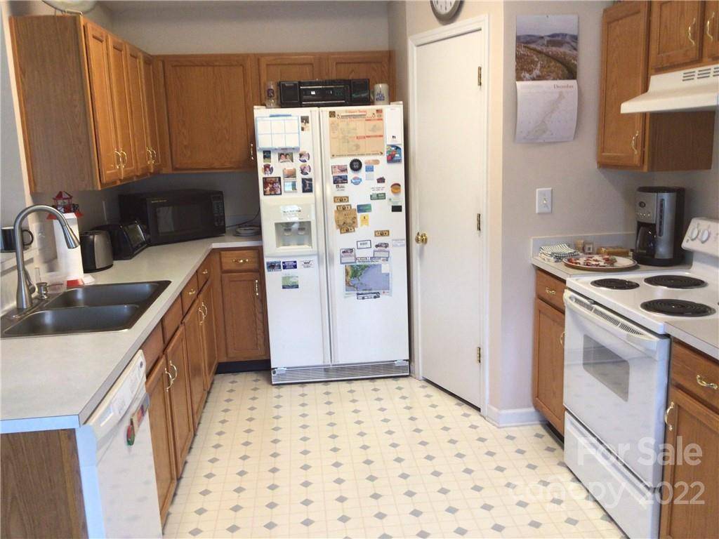 1071 Chapel Creek RD, Concord, NC 28025
