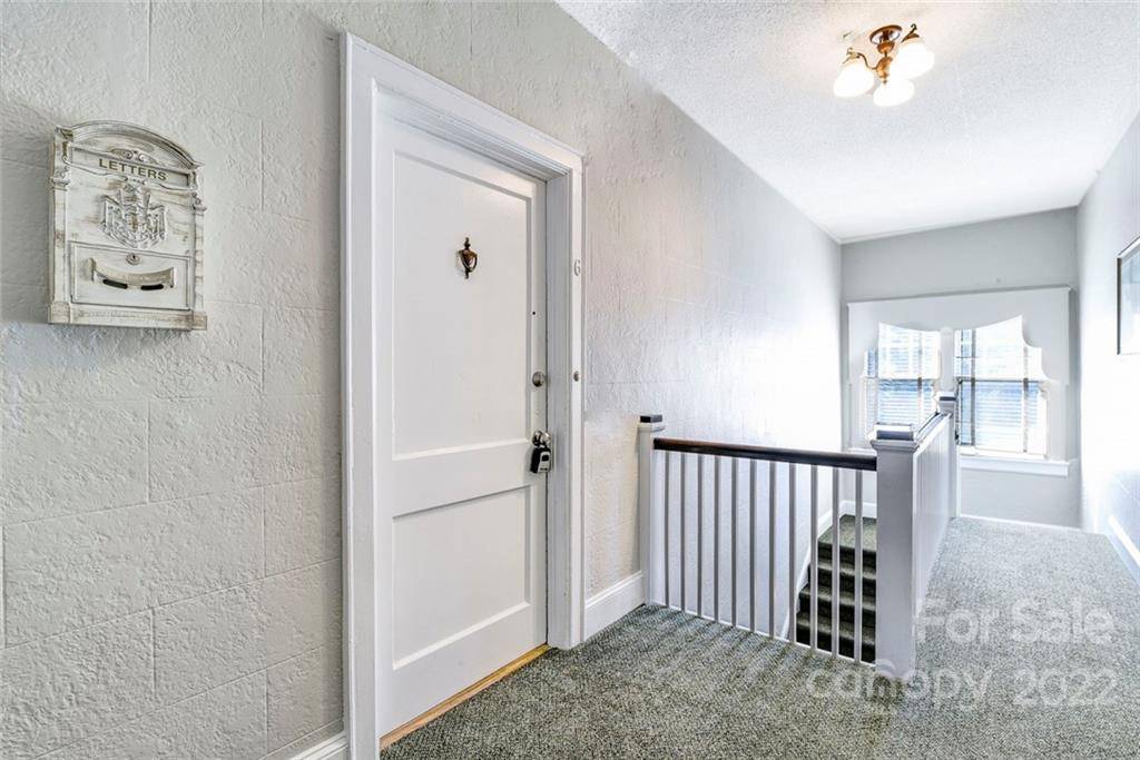 811 Morehead ST, Charlotte, NC 28202