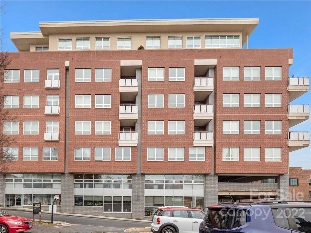 12 S Lexington AVE #200, Asheville, NC 28801