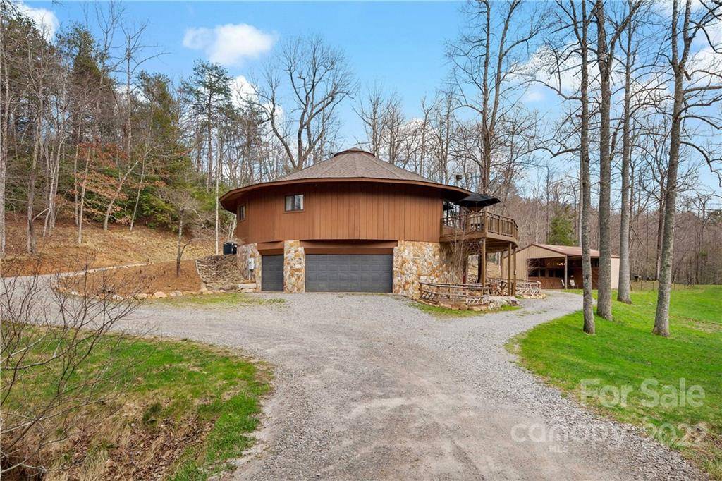221 Forest Brook DR, Black Mountain, NC 28711