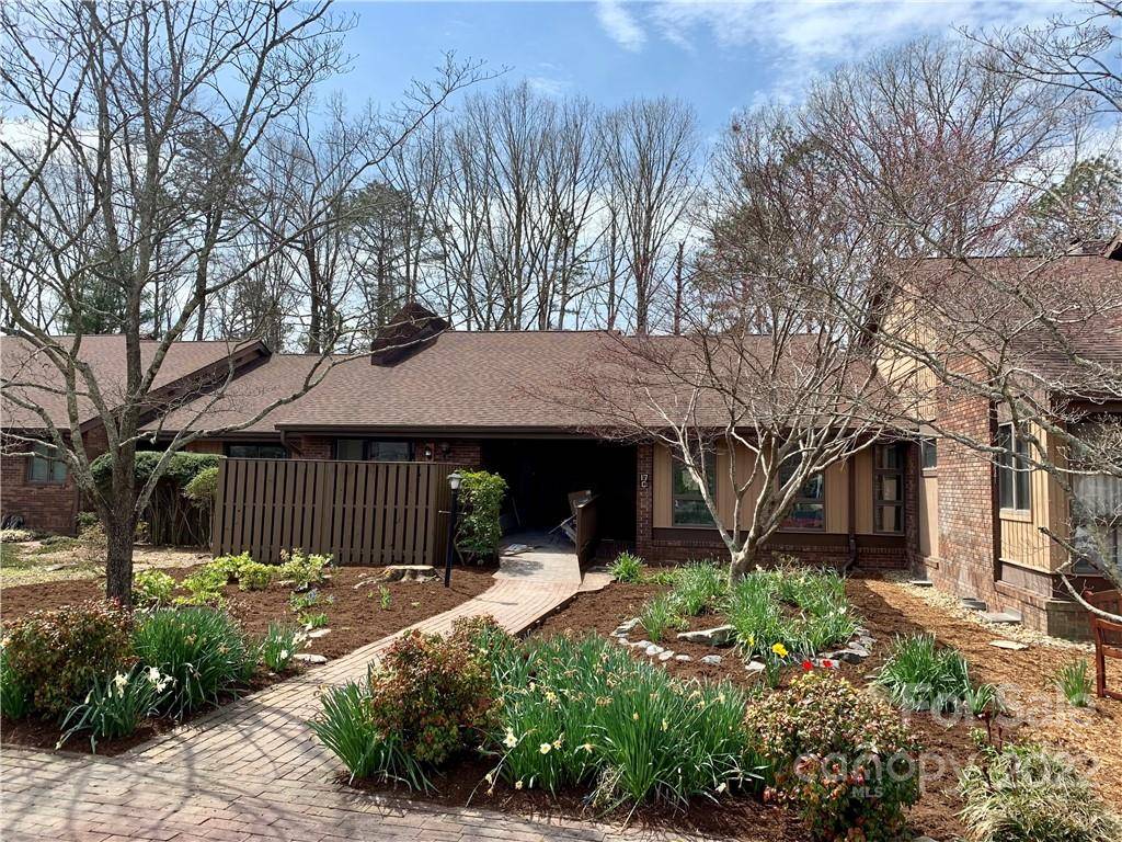 17 Moland DR #C, Etowah, NC 28729