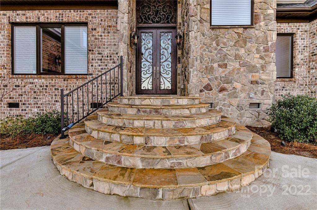 7946 Norman Pointe DR, Denver, NC 28037