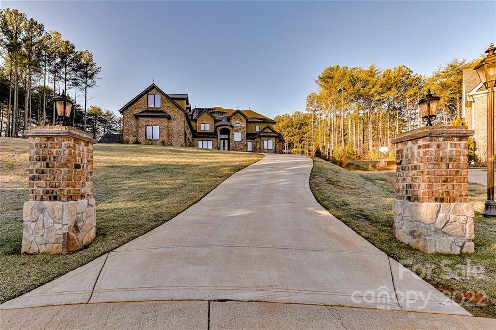 7946 Norman Pointe DR, Denver, NC 28037