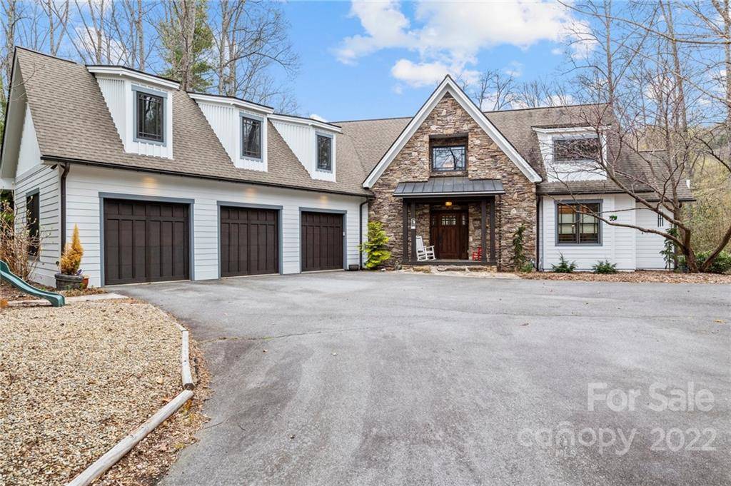 36 Blue Heron DR, Fletcher, NC 28732