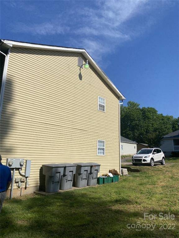 111 Sunset DR, Clover, SC 29710