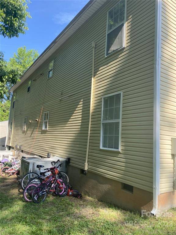111 Sunset DR, Clover, SC 29710