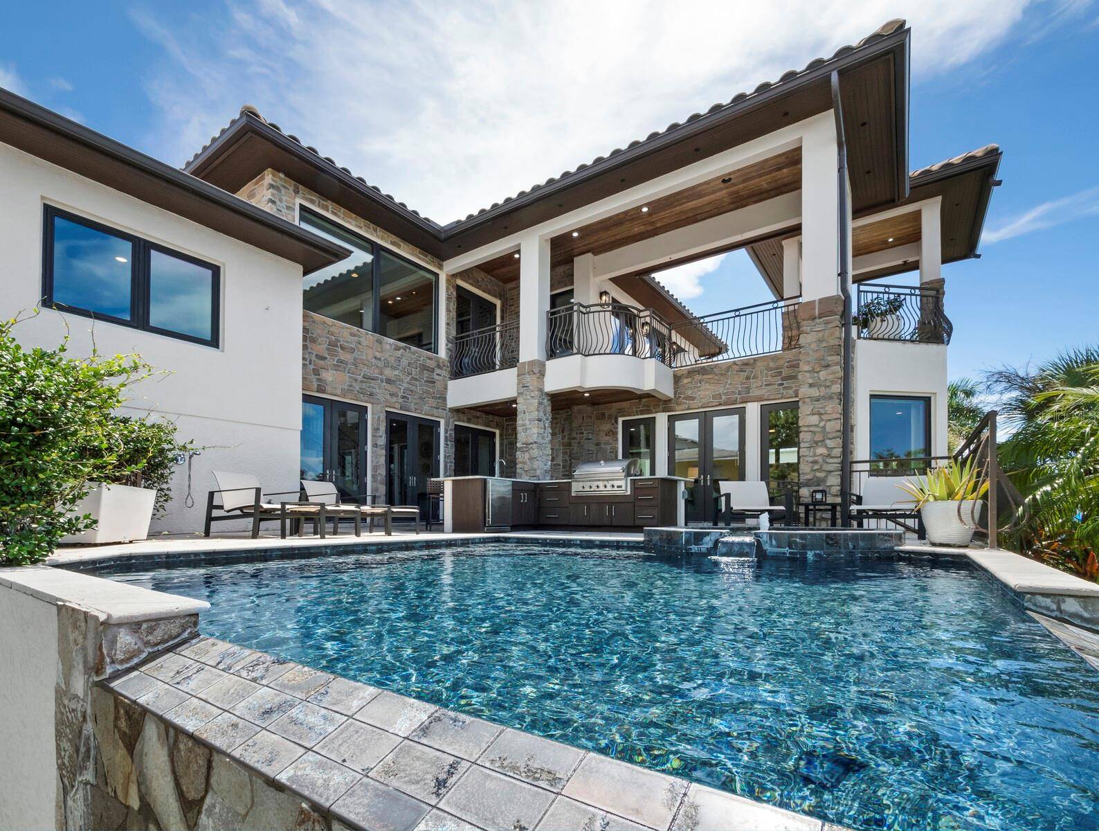 795 MARBURY LN, Longboat Key, FL 34228