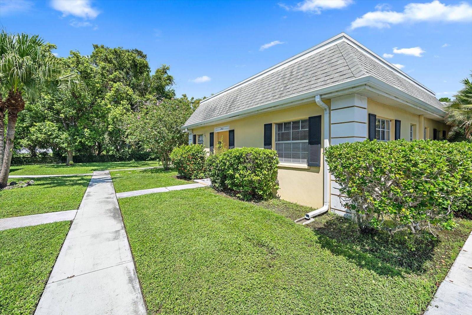 2423 ASPINWALL ST #2423, Sarasota, FL 34237