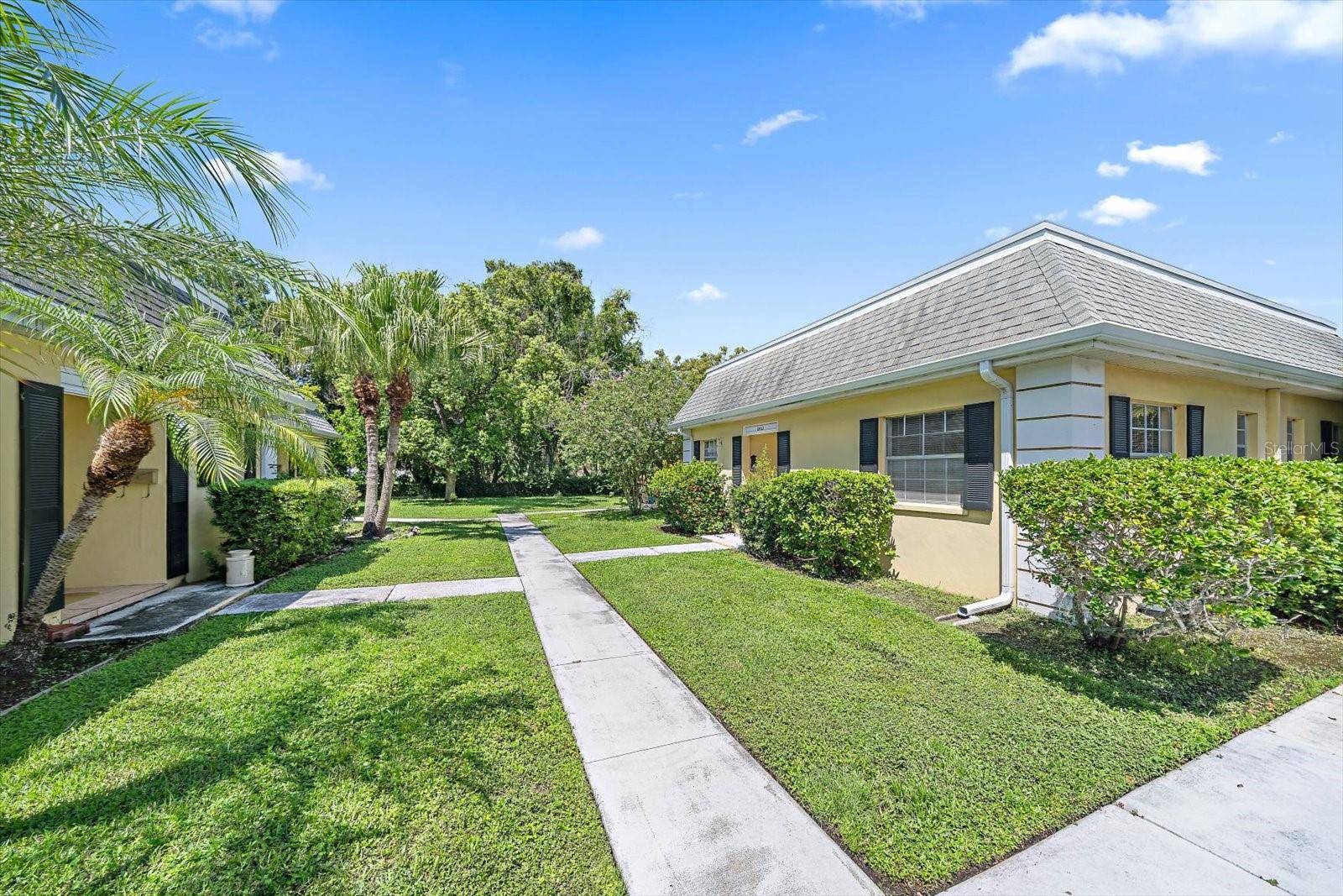 2423 ASPINWALL ST #2423, Sarasota, FL 34237