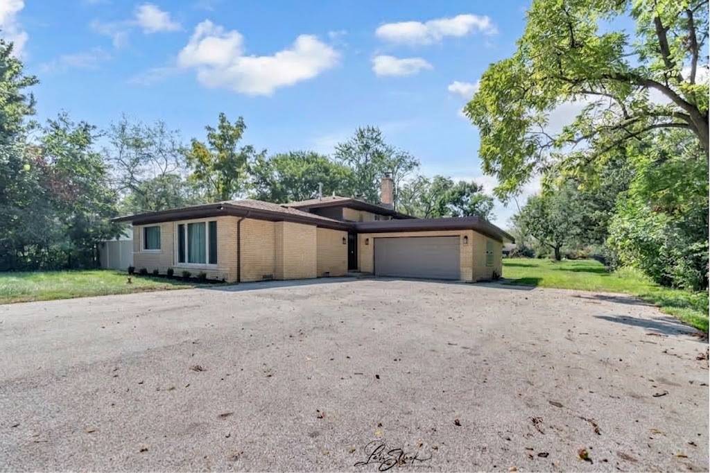 19232 Kedzie AVE, Flossmoor, IL 60422