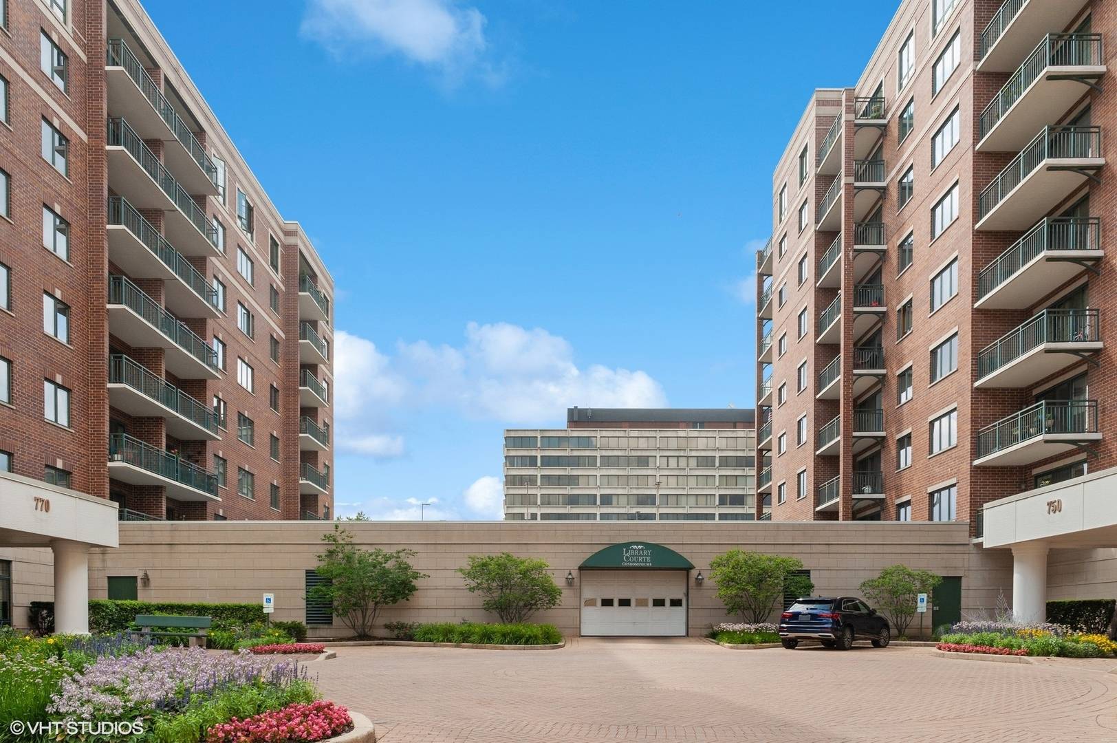 770 Pearson ST #209, Des Plaines, IL 60016