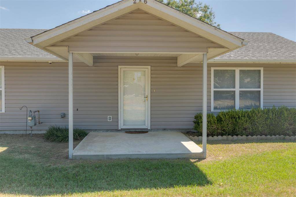 216 SW 4th ST, Checotah, OK 74426