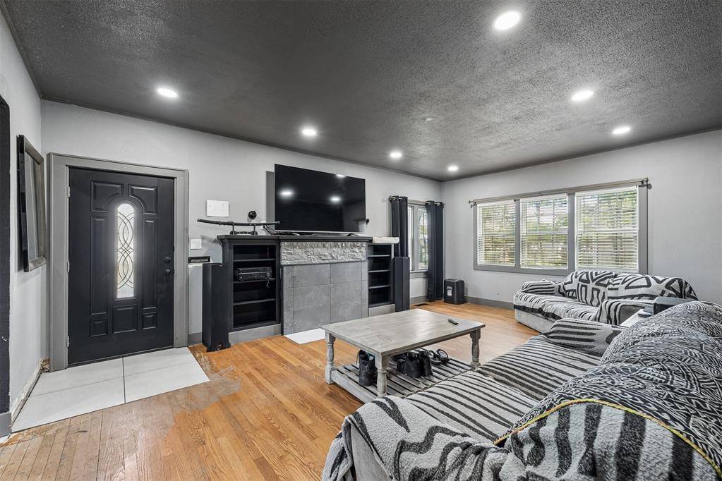 802 S 14th ST, Chickasha, OK 73018