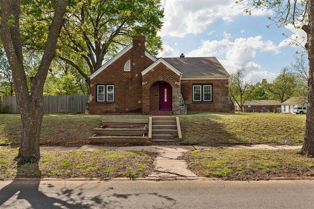 802 S 14th ST, Chickasha, OK 73018
