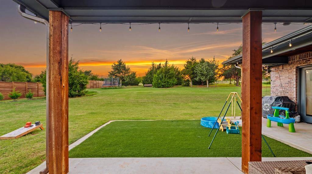 3261 Red Ridge DR, Blanchard, OK 73010