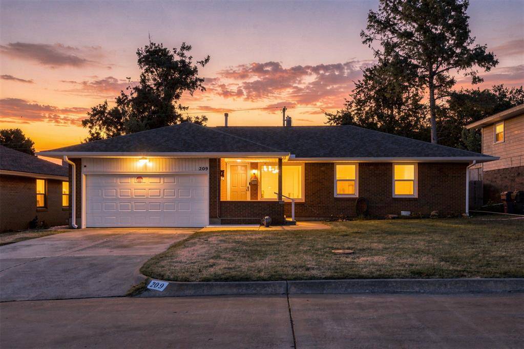 209 W Glenhaven DR, Oklahoma City, OK 73110