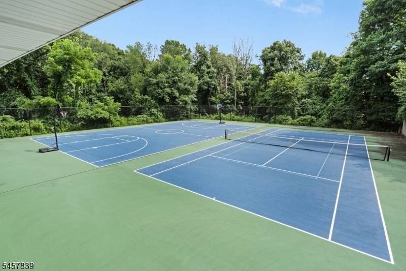 143 Wagon Wheel Rd #143, Sparta Twp., NJ 07871