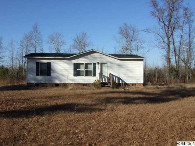 1723 Horseshoe Bend RD, Bunnlevel, NC 28339