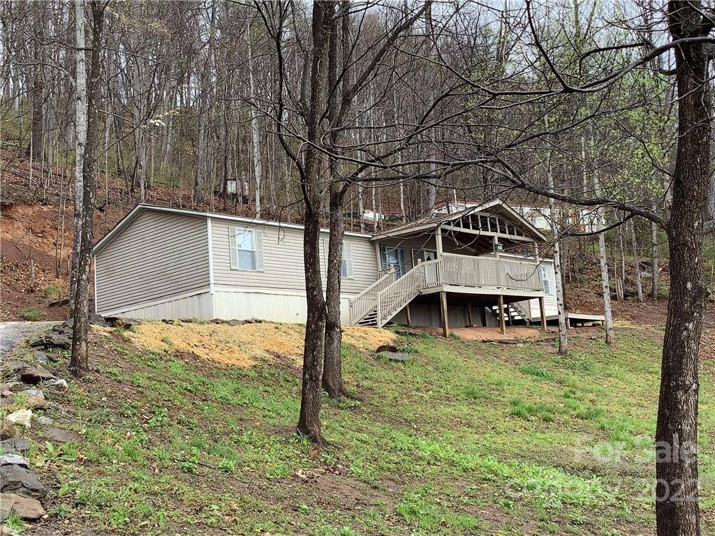 88 Holly Ridge RD, Candler, NC 28715