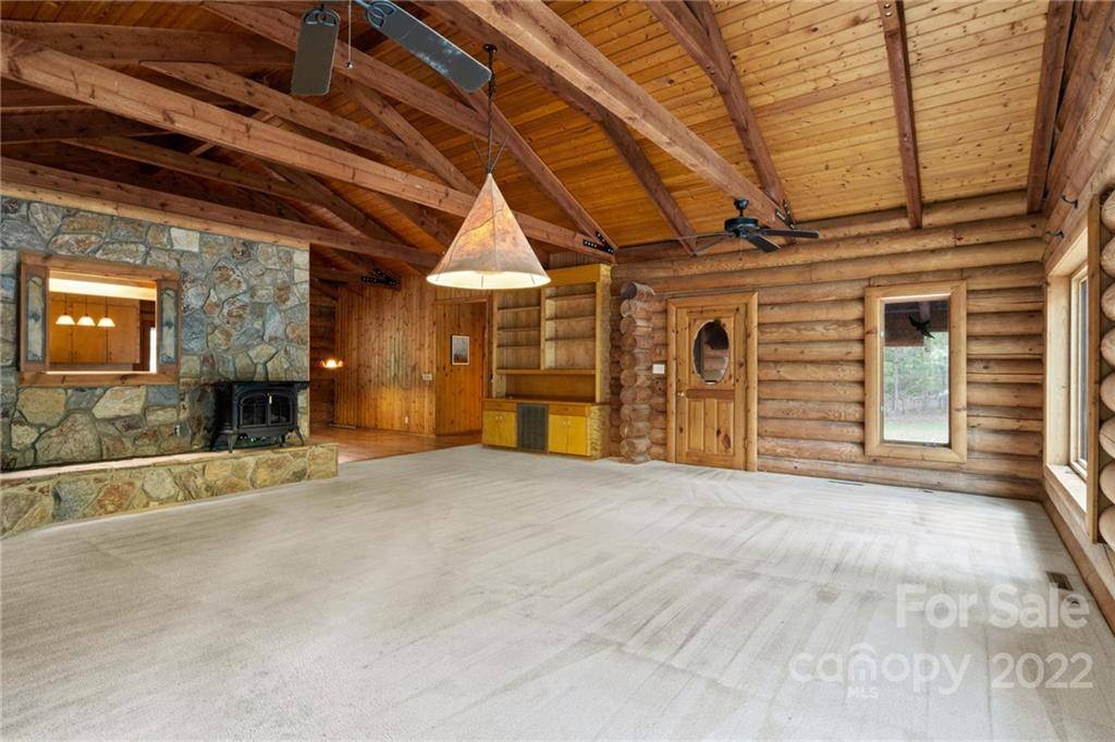 1821 Horseshoe Falls RD, Enoree, SC 29335