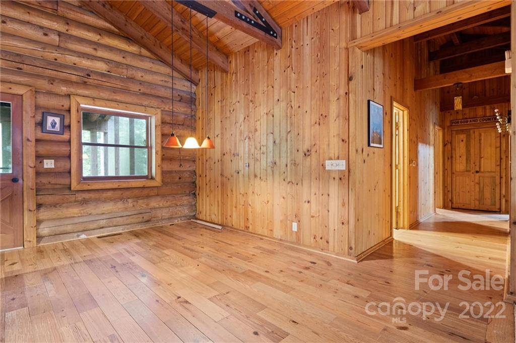 1821 Horseshoe Falls RD, Enoree, SC 29335