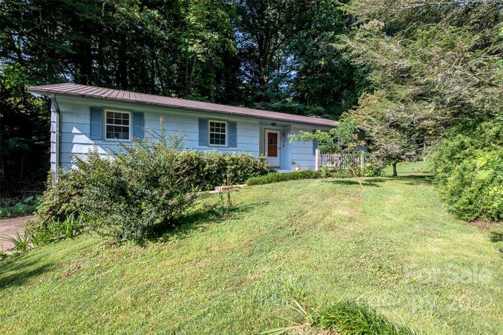 506 Barberry Heights DR, Brevard, NC 28712