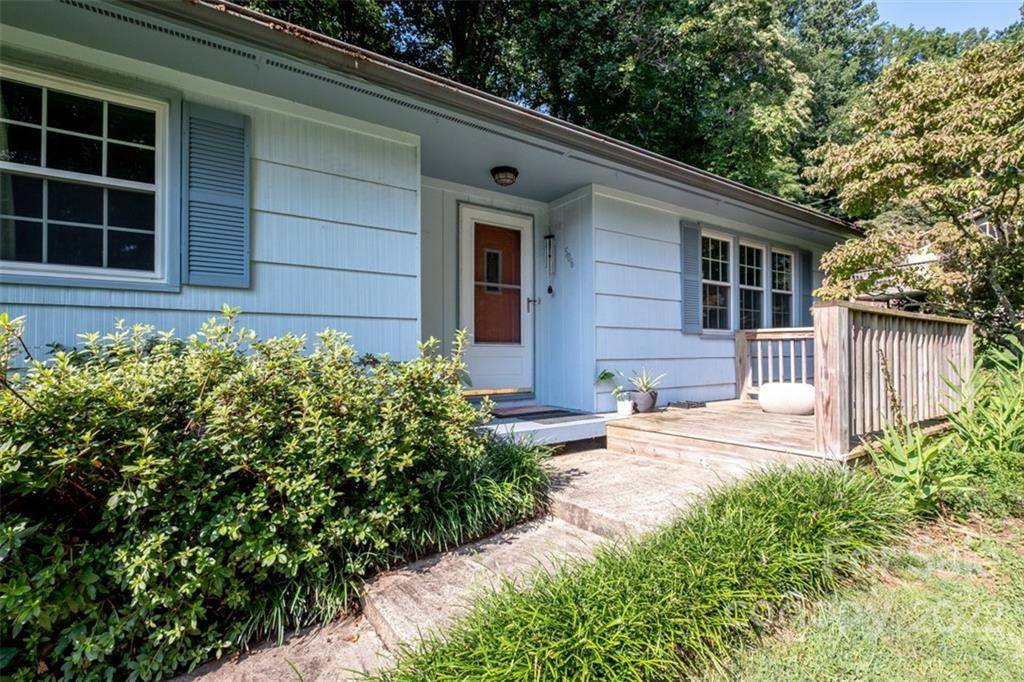 506 Barberry Heights DR, Brevard, NC 28712