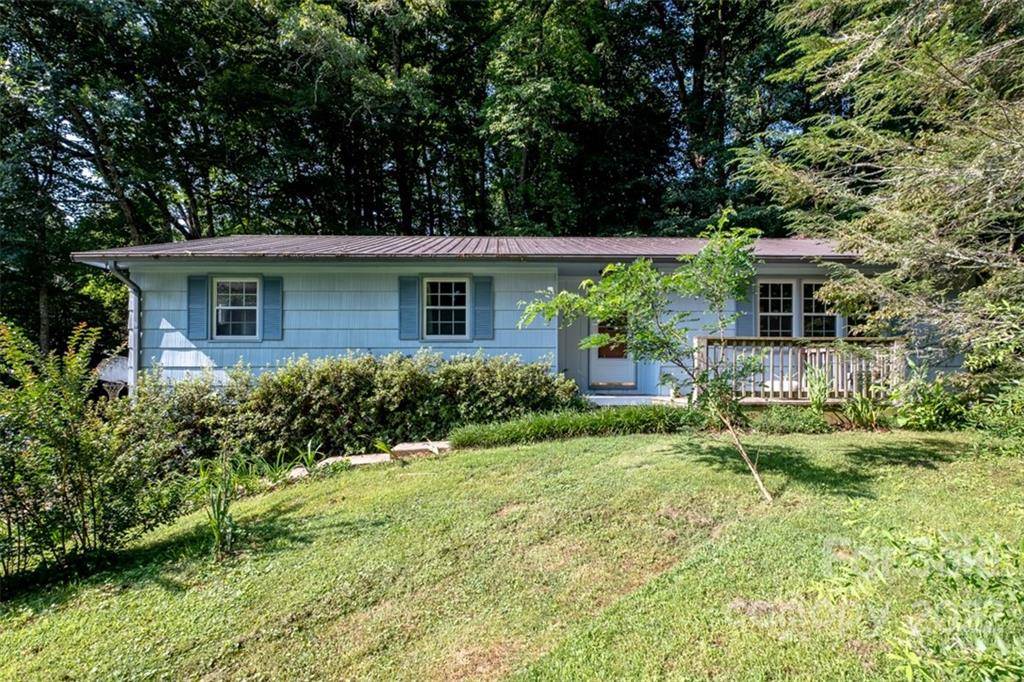 506 Barberry Heights DR, Brevard, NC 28712