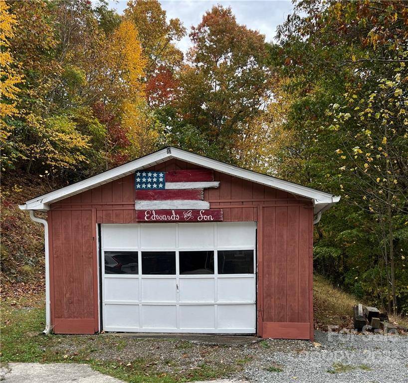 0 Three Quarter Creek RD, Burnsville, NC 28714