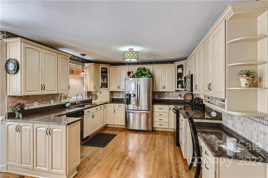1261 Danielle Downs CT SE, Concord, NC 28025