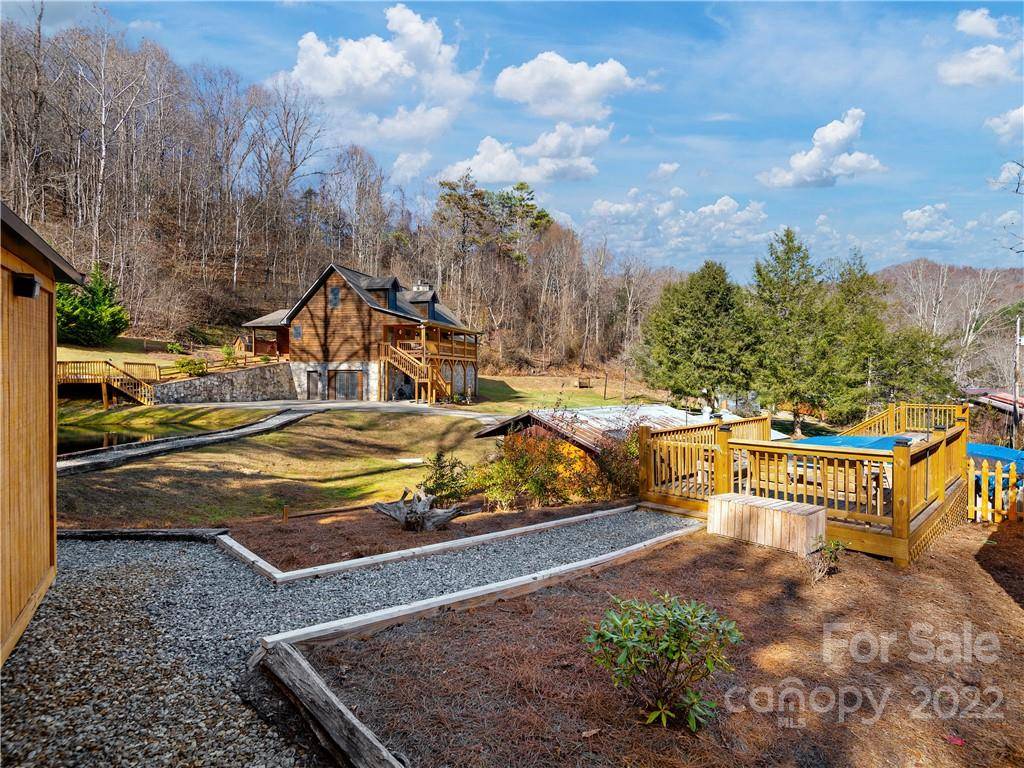 150 Ponderosa DR, Canton, NC 28716